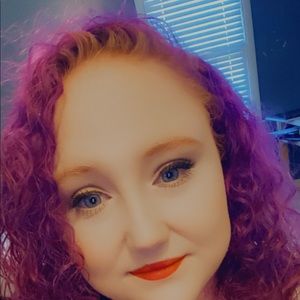 Meet your Posher, Kara